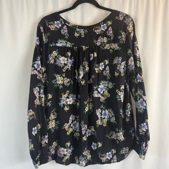 Velvet Black Floral Blouse WornOnTV: Size L - Picture 14 of 16